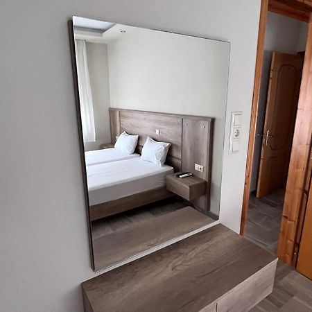 Hotel Filoxenia Nei Pori Zewnętrze zdjęcie